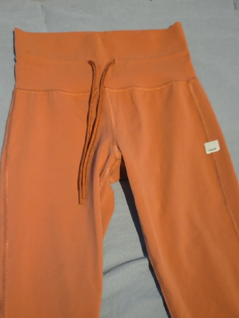 Vuori Women's Daily Leggings In Cinammon
